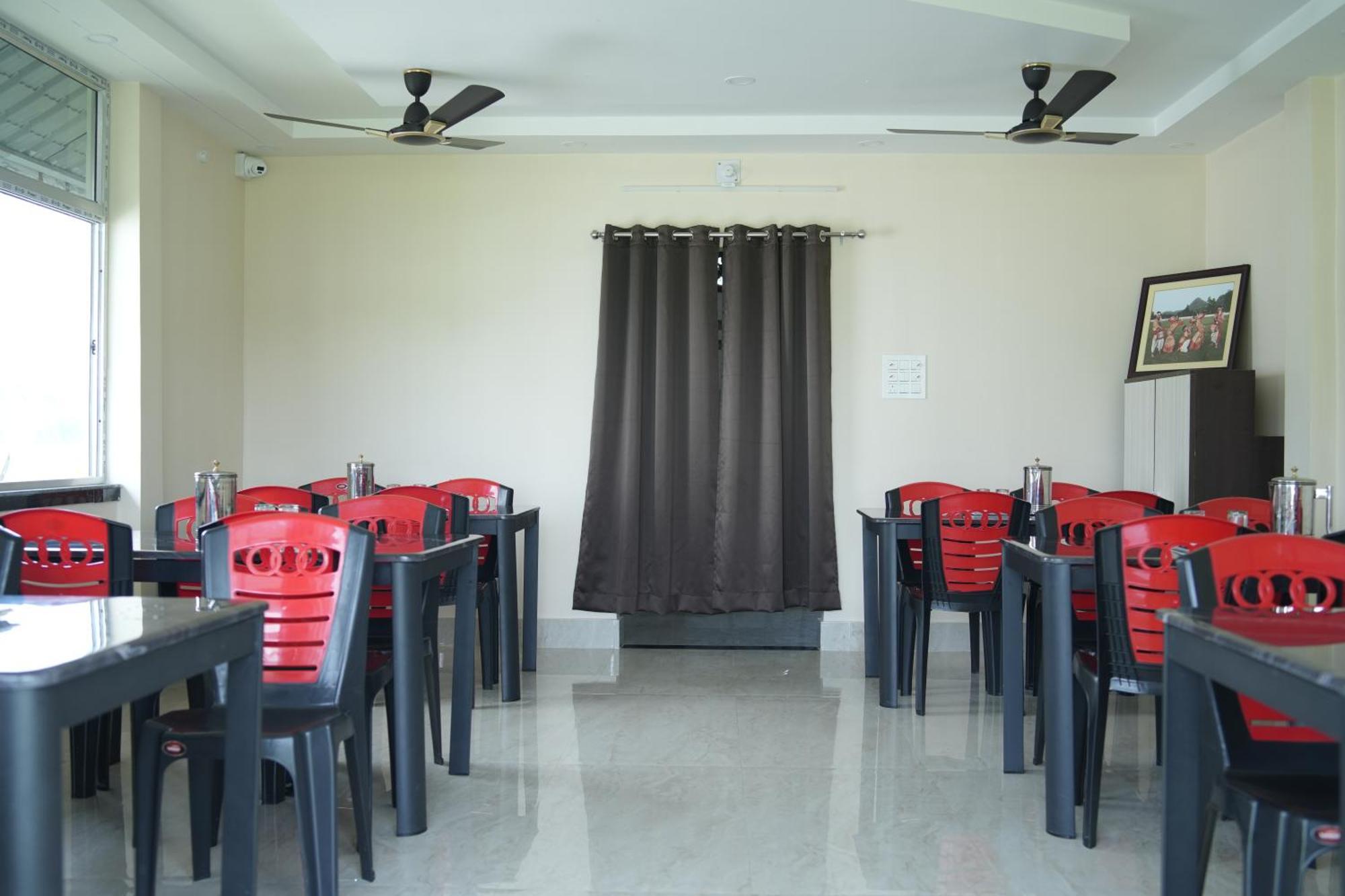 Queen Of Dooars Eco Resort Chalsa Экстерьер фото