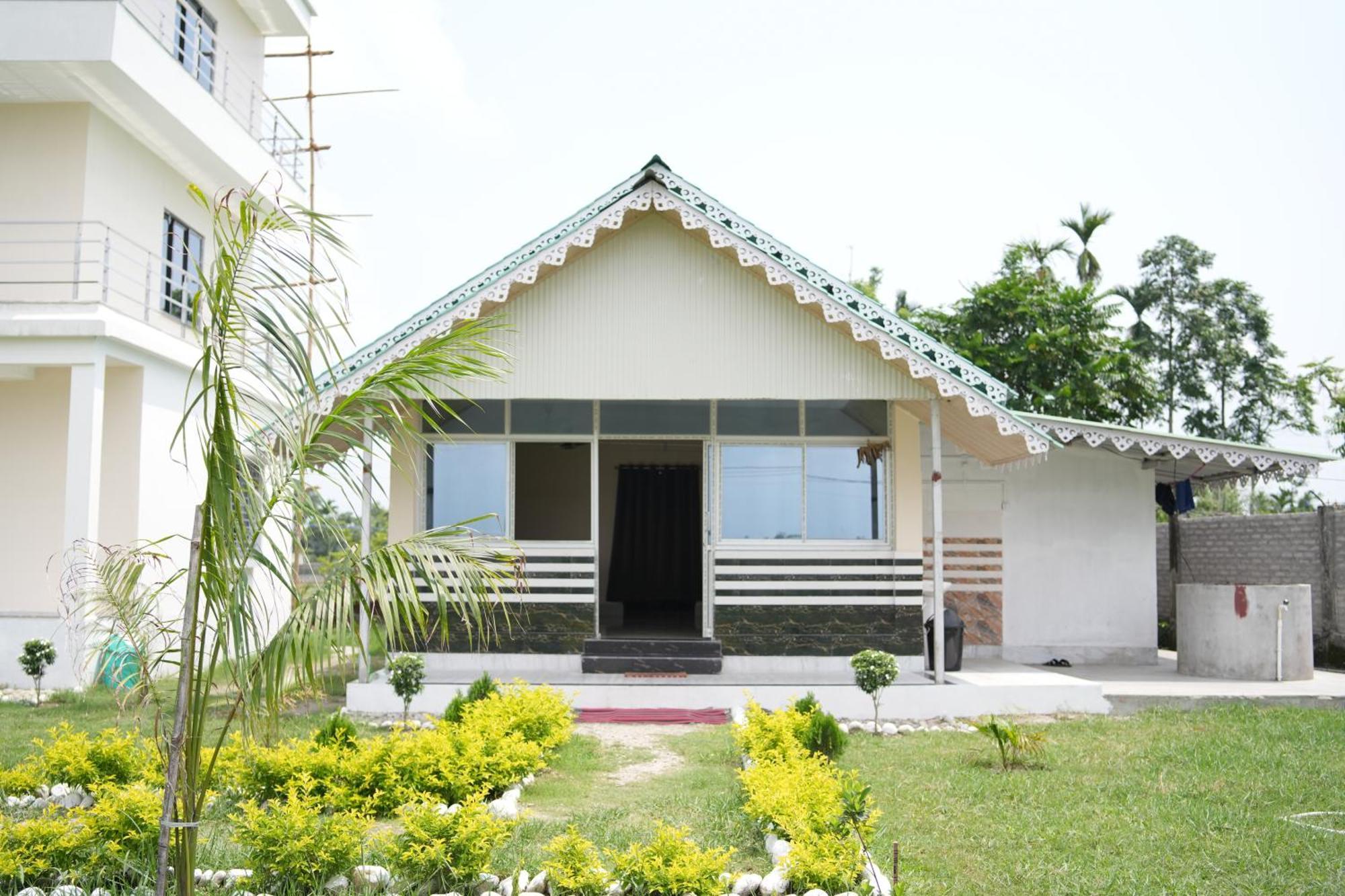 Queen Of Dooars Eco Resort Chalsa Экстерьер фото