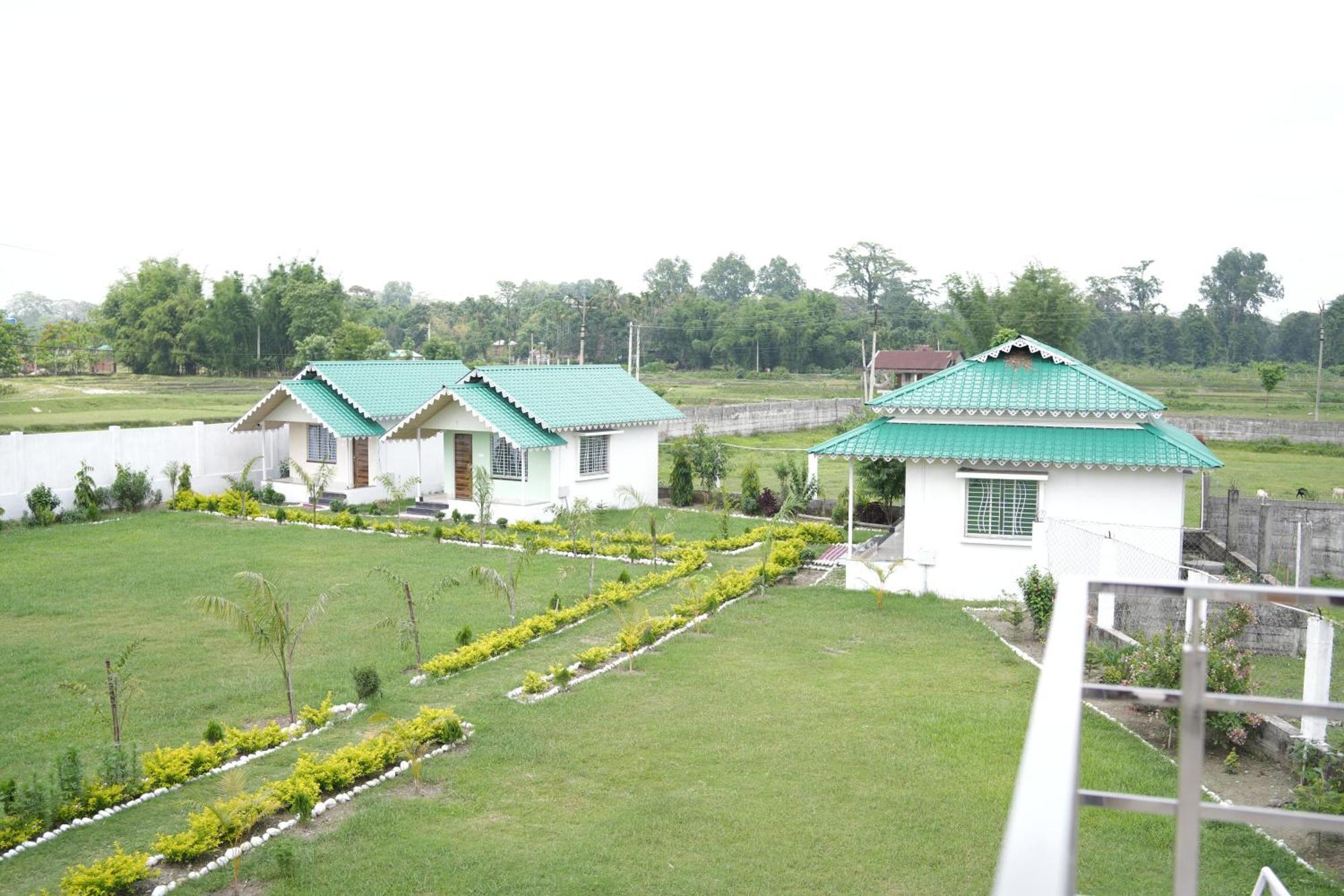 Queen Of Dooars Eco Resort Chalsa Экстерьер фото